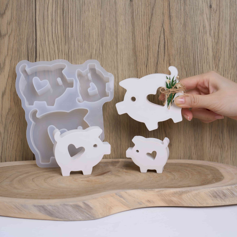 Heartfelt Piggy Silicone Mold