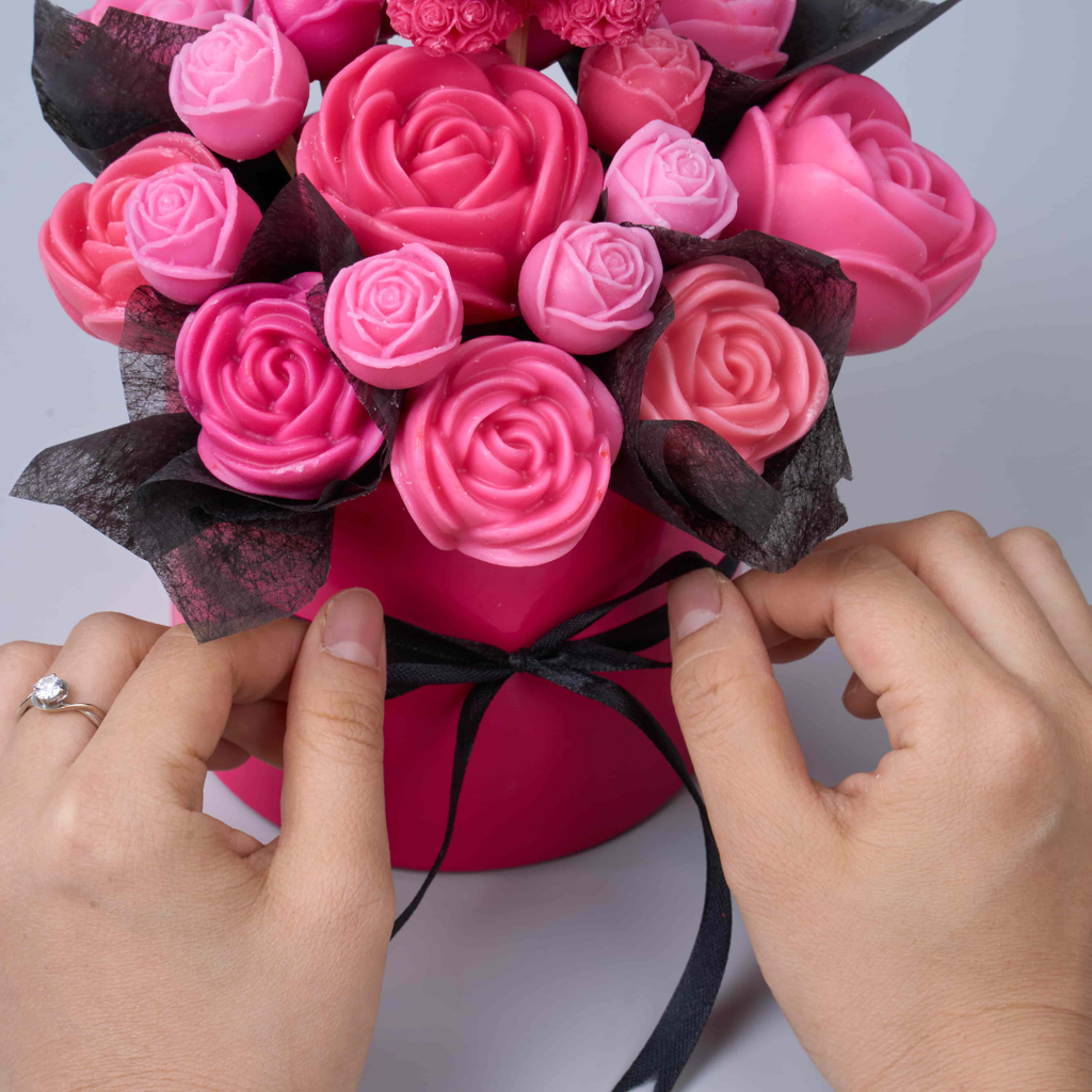 5-Piece Sweet Rose Bear Candle Mold Set