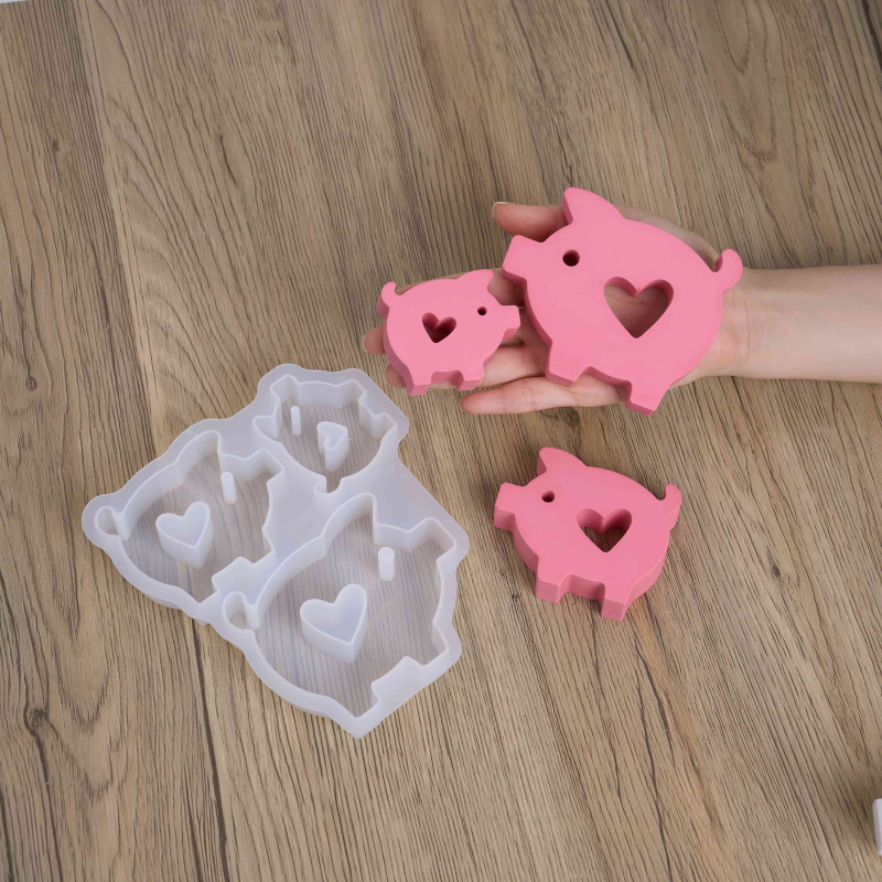 Heartfelt Piggy Silicone Mold