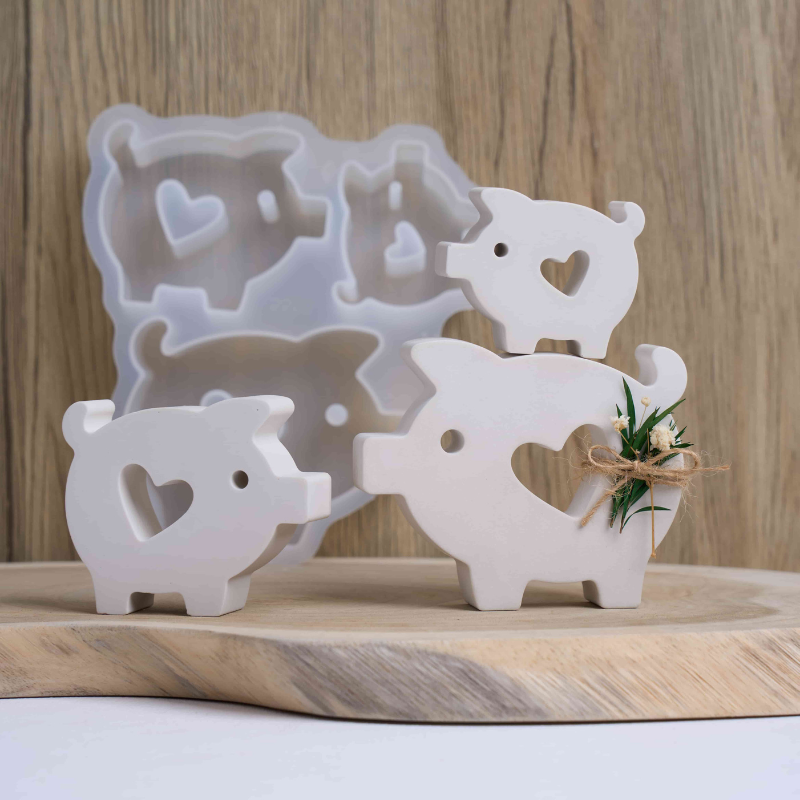 Heartfelt Piggy Silicone Mold