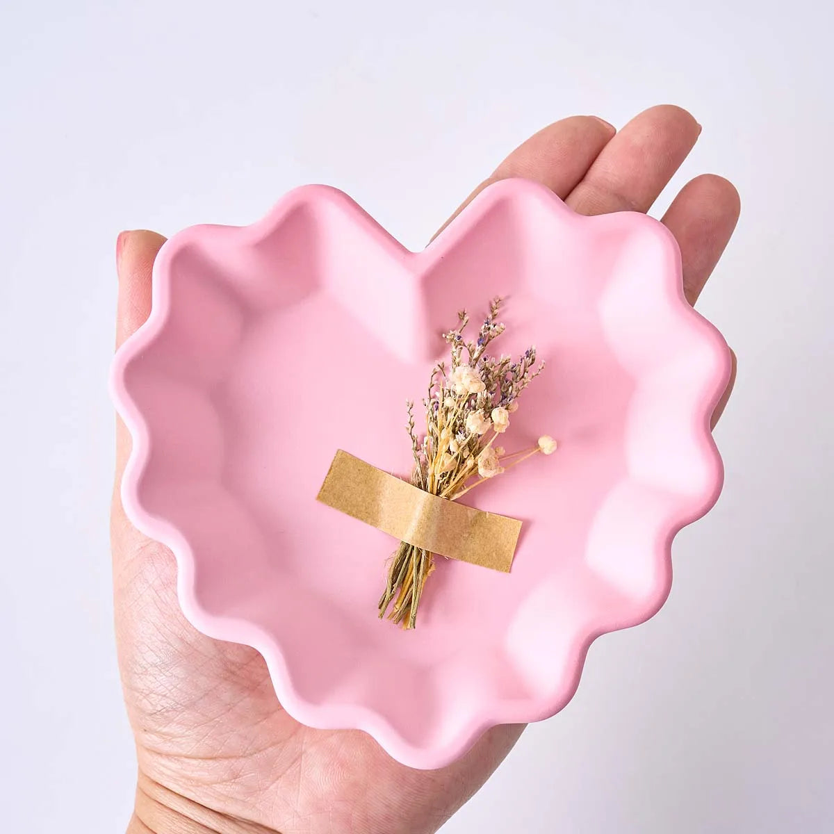 Verlun Ruffle Heart Silicone Mold