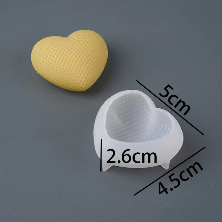 Lumea Woven Silicone Heart Candle Mold Small