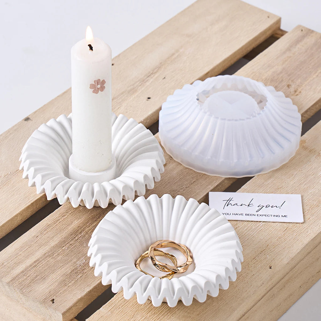 Corava Pleat Candle Holder & Tray Silicone Mold