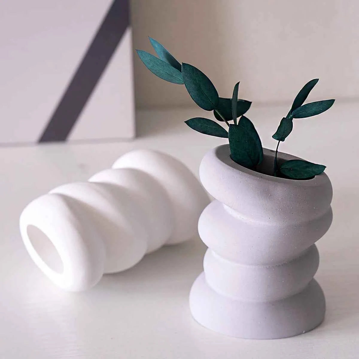 Toro Ring Vase Silicone Mold