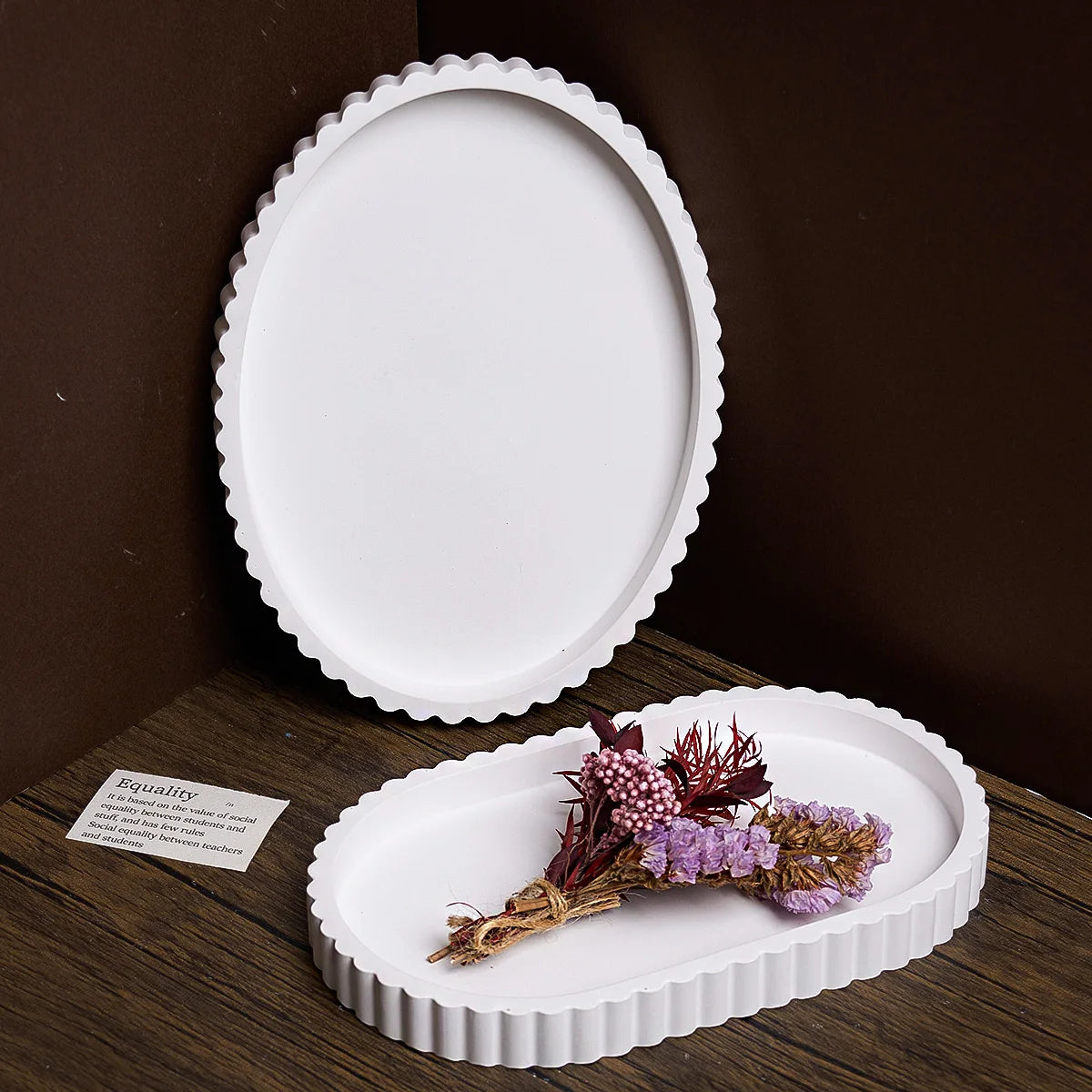 Scallop Edge Silicone Tray Molds.