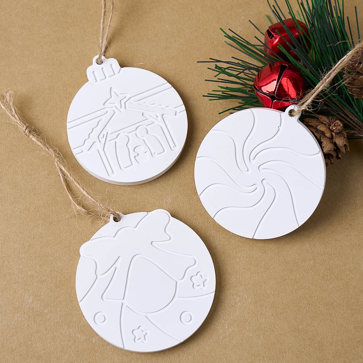 Round Hanging Silicone Mold with Embossed Patterns