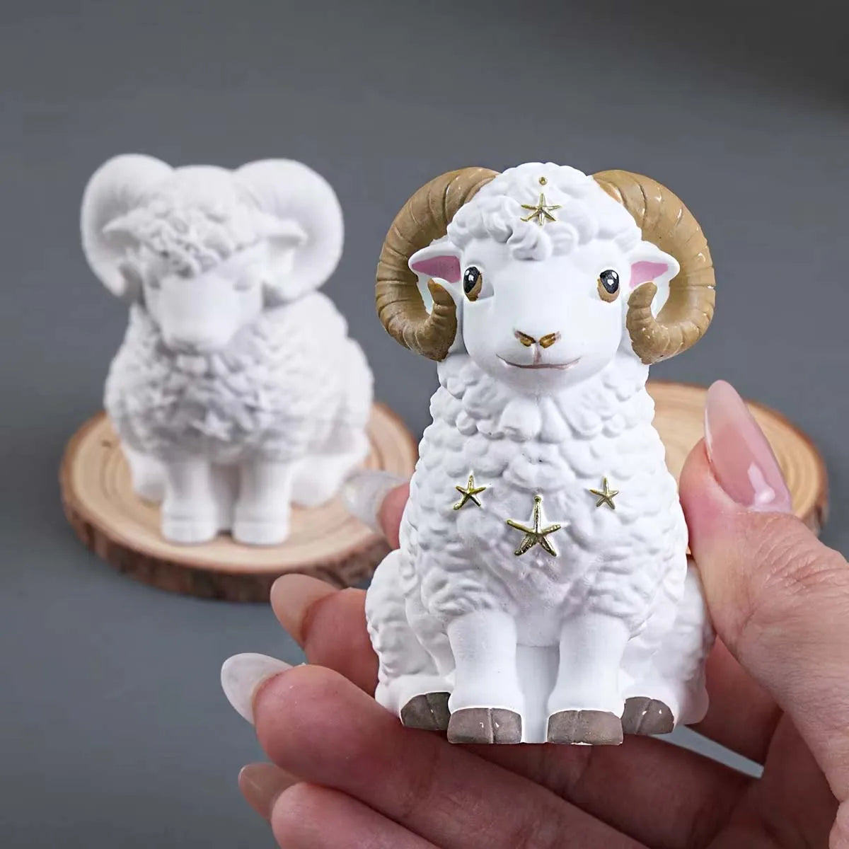 Arvion Curl Ram Silicone Mold