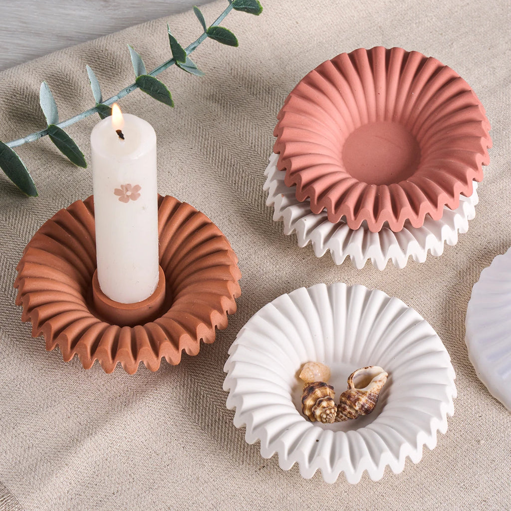 Corava Pleat Candle Holder & Tray Silicone Mold