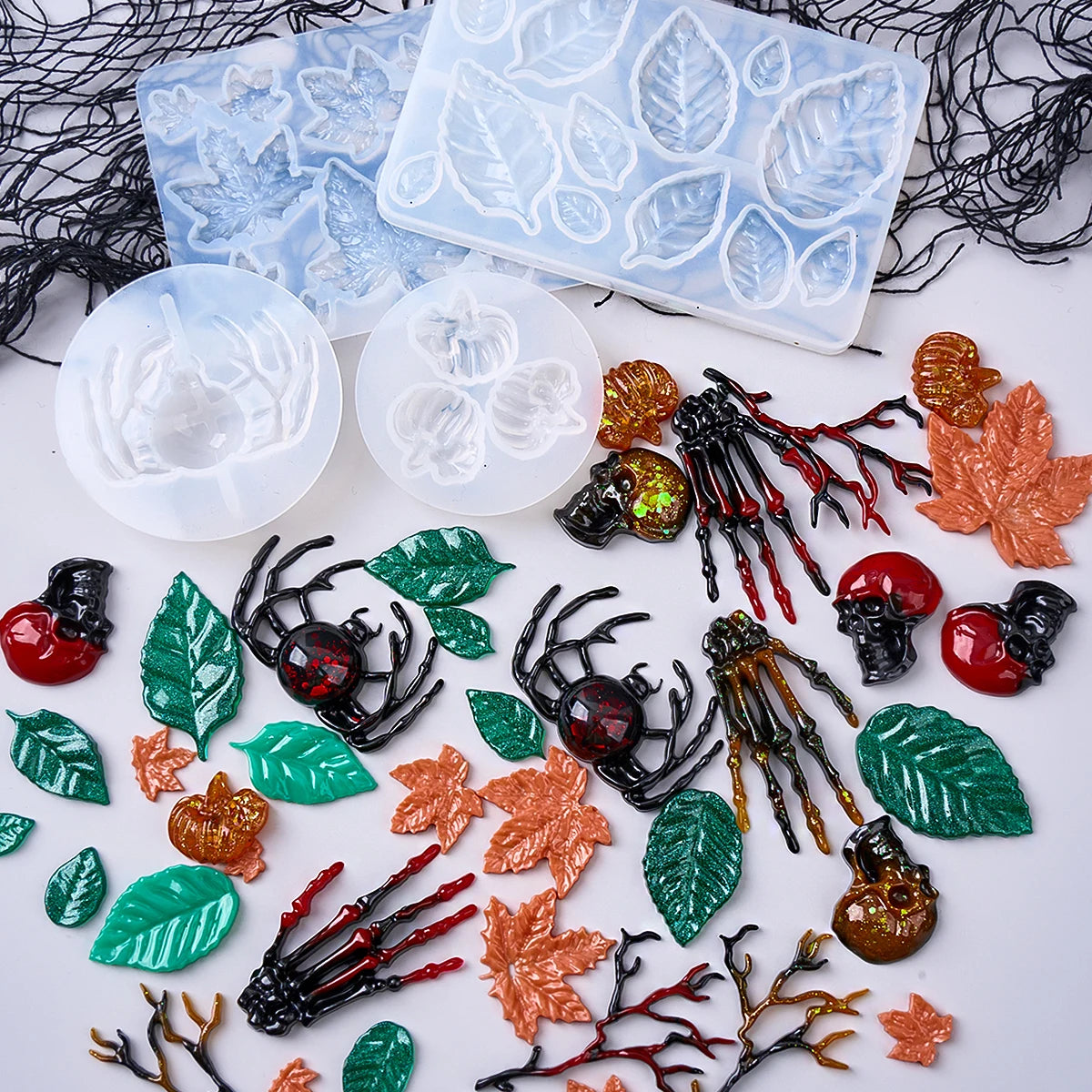 Halloween Silicone Mold Set (7pcs) – Skull, Hand, Pumpkin, Spider, Leaves