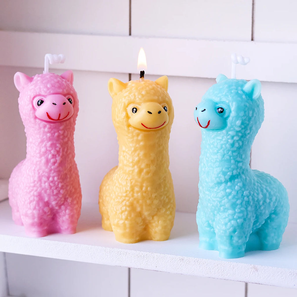 Alpaca Silicone Candle Mold.