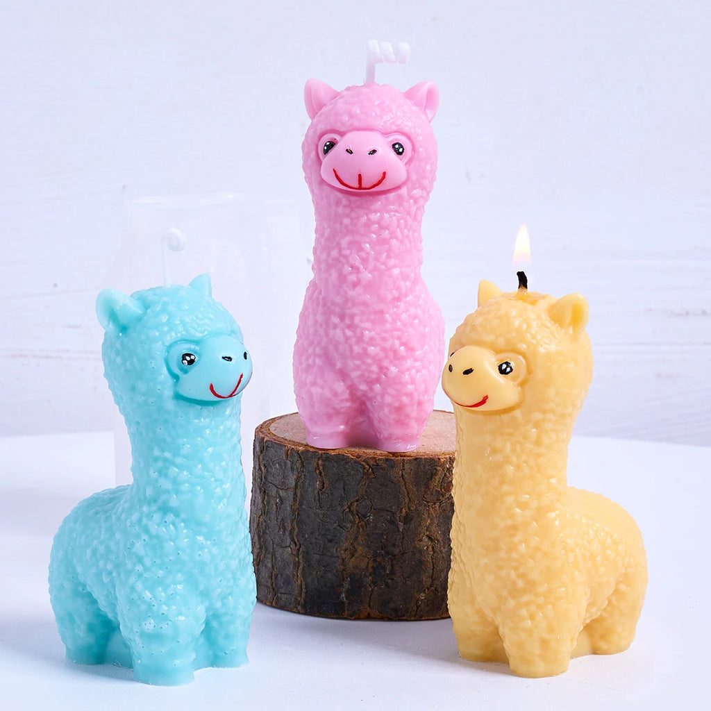Alpaca Silicone Candle Mold.